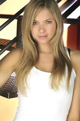 Hottie of the Week: HOTTIE OF T...